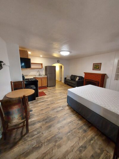 Rocky Top Motel & Campground - Green Mountain Falls, CO