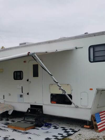 Greenfield Rives Lake Camping - Greenfield, IL
