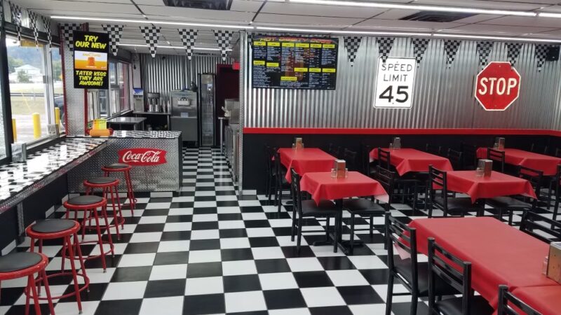 Hot Diggity Dogs - Greenup, KY