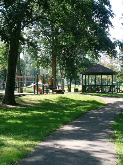 McLaughlin-Norcross Memorial Dell Haddon Lake Park - Haddon Township, NJ
