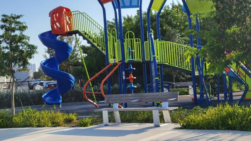 Golden Isles Park - Hallandale Beach, FL