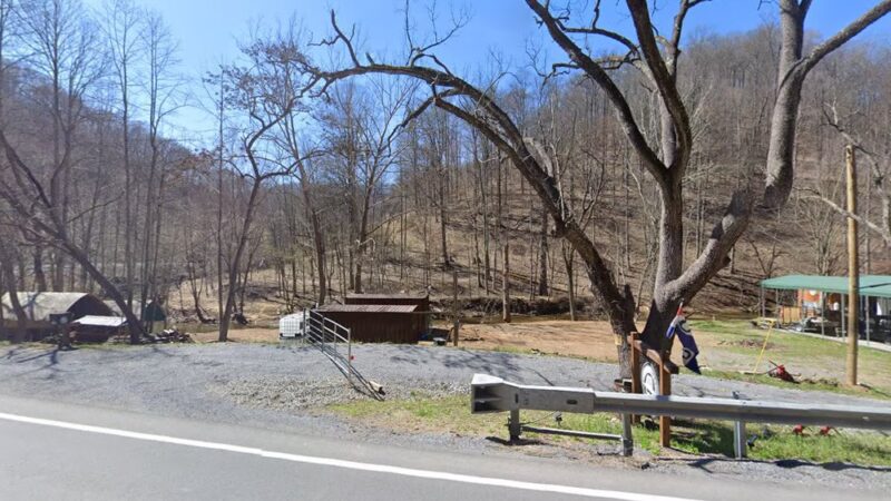 Lazy Acres Outpost - Hanover, WV