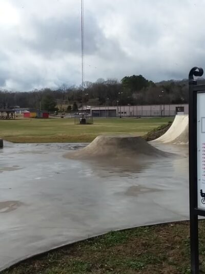 Trey Park / skatepark & Trousdale County swimming pool - Hartsville, TN