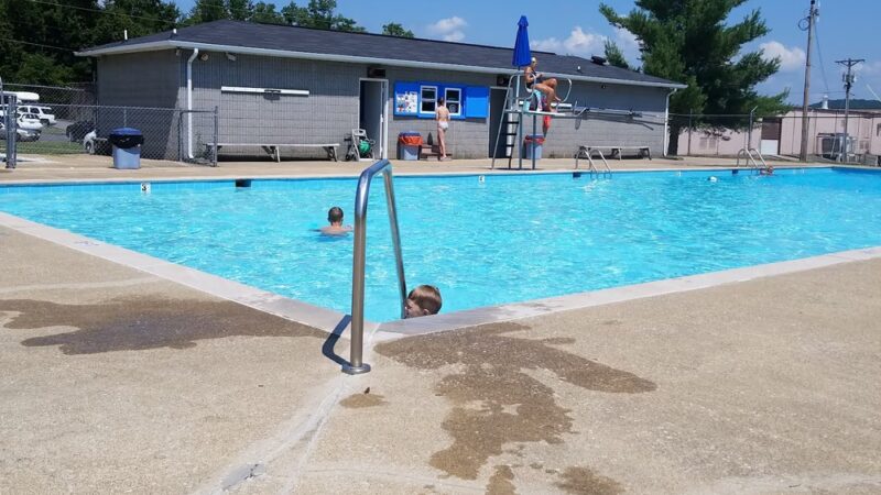 Trey Park / skatepark & Trousdale County swimming pool - Hartsville, TN