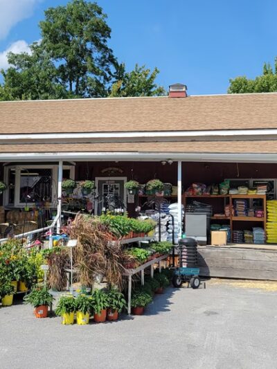 Henniker Farm & Country Store - Henniker, NH