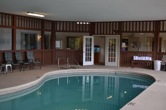 Henniker Motel - Henniker, NH