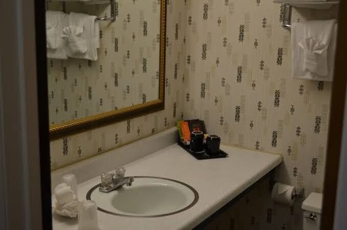 Henniker Motel - Henniker, NH
