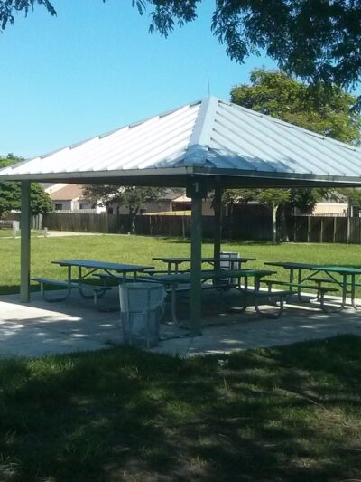 Spanish Lake Park - Hialeah, FL