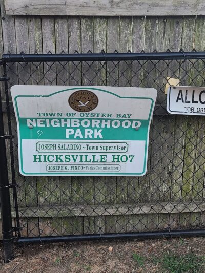 Neighborhood Park - Hicksville, NY