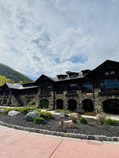 Bear Mountain Inn - Overlook Lodge - Highland Falls, NY