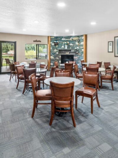 EverSpring Inn & Suites - Hill City, SD