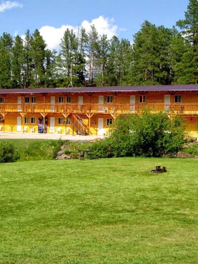 Larsson's Crooked Creek RV Resort, Lodge and Cabins - Hill City, SD