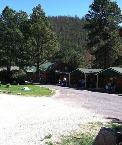 Lode Stone Motel - Hill City, SD