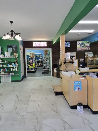 Furplus City - Hillsboro, MO