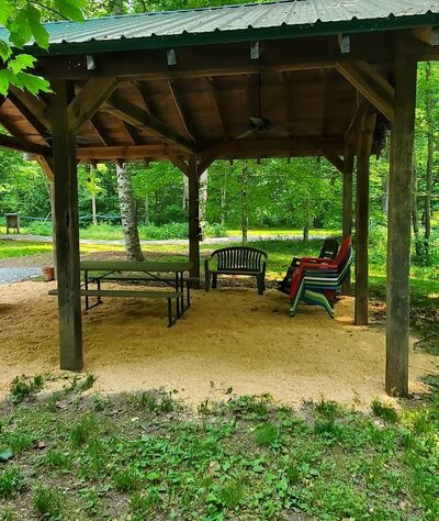 River Trail Hollow Campground - Hillsboro, WV