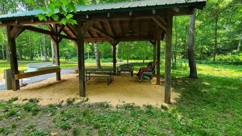 River Trail Hollow Campground - Hillsboro, WV