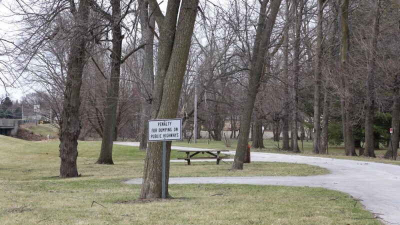 Roadside Park - Hinckley, IL