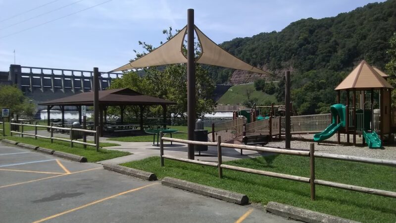 Bellepoint Park - Hinton, WV