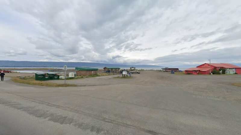 Fishing Hole Campground - Homer, AK