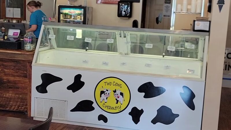 Two Cows Creamery and Bistro - Hot Springs, SD