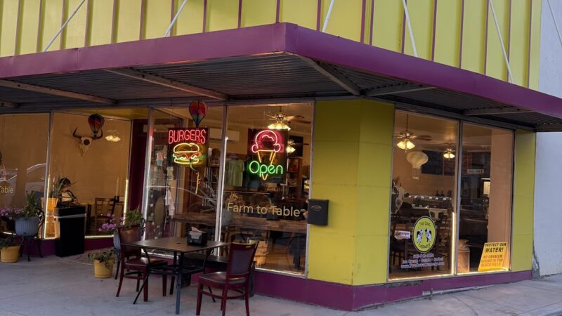 Two Cows Creamery and Bistro - Hot Springs, SD