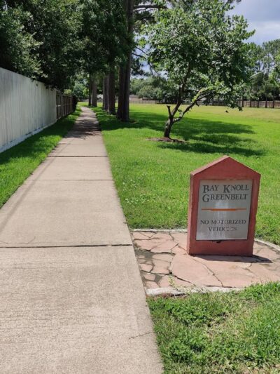 Bay Knoll Greenbelt Walking Trail - Houston, TX