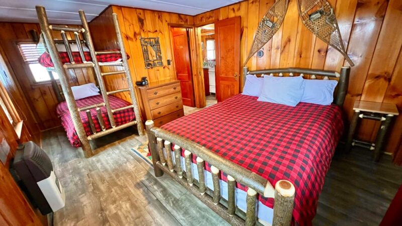 Adirondack Lake Cabins - Indian Lake, NY