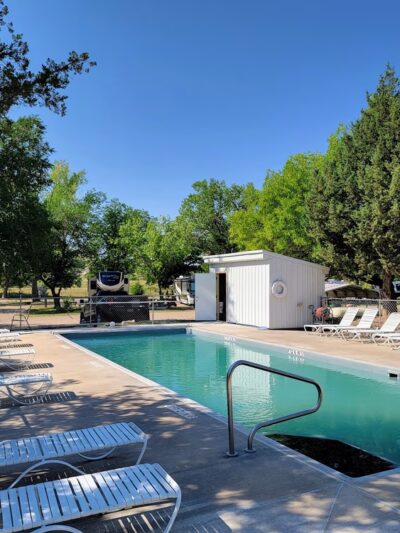 Badlands / White River KOA Holiday - Interior, SD