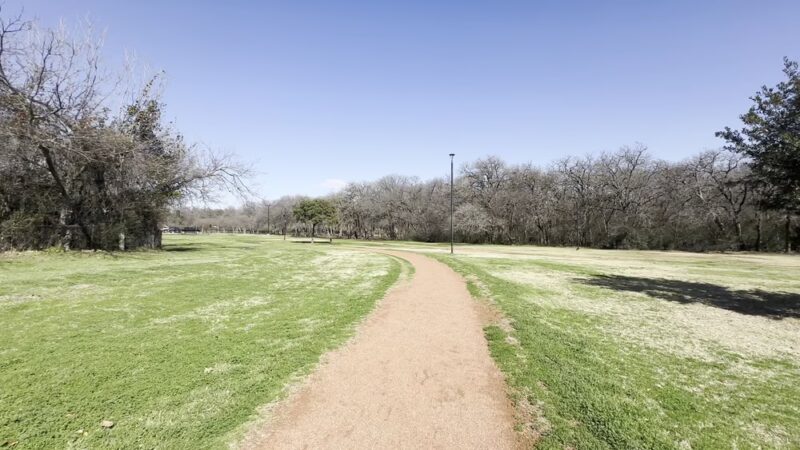 Lively Jogging Trail - Irving, TX