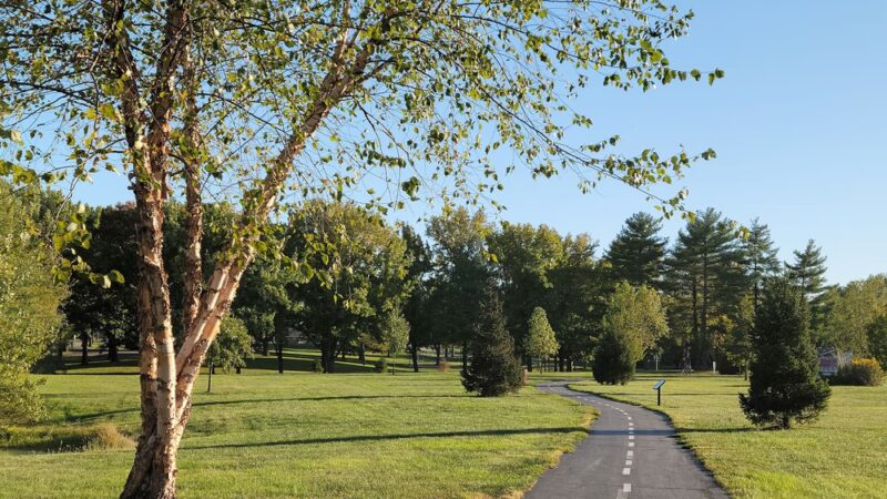 Wock Family Lake & Walking Trail - Jerseyville, IL