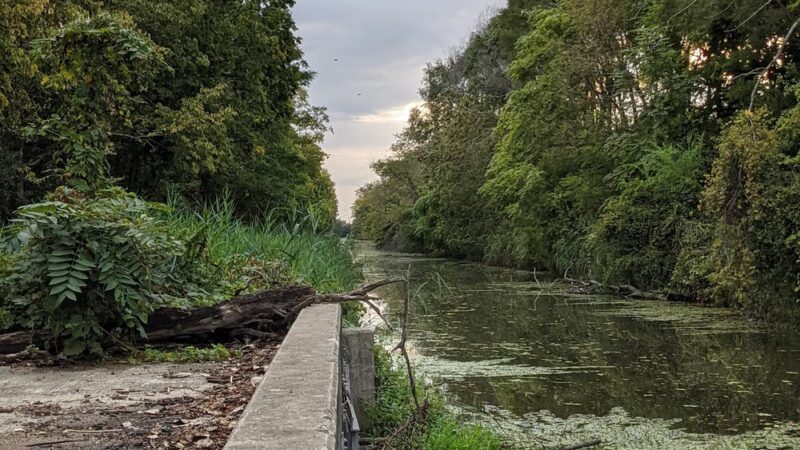 I&M Canal Trail Parking Lot - Joliet, IL