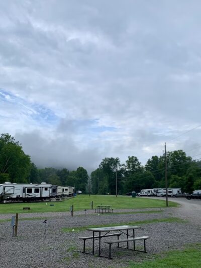 119 Rivers Edge Campground - Julian, WV