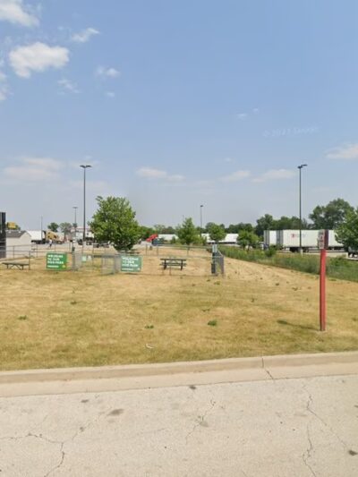 Dog Park at Love's Travel Stops - Kankakee, IL