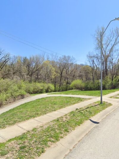 Strathbury Park - Kansas City, MO