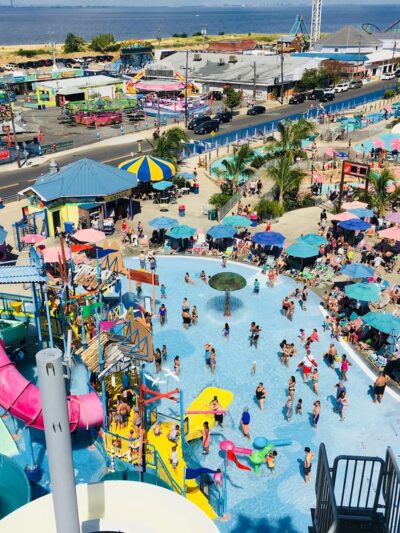 Runaway Rapids Waterpark - Keansburg, NJ