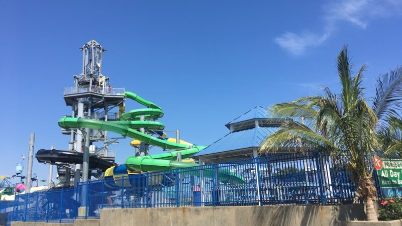Runaway Rapids Waterpark - Keansburg, NJ
