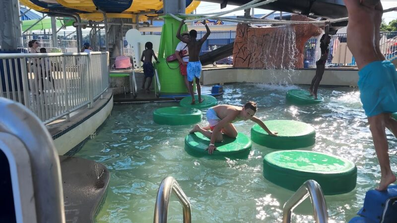 Runaway Rapids Waterpark - Keansburg, NJ