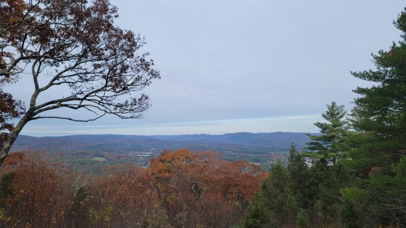 Red Diamond Trailhead @ Horatio Colony Preserve - Keene, NH