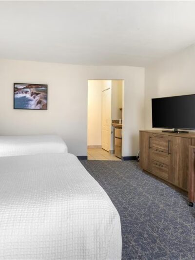 Best Western Plus A Wayfarer's Inn and Suites - Kingman, AZ
