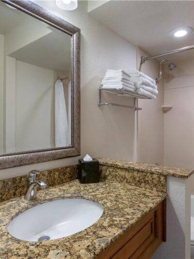Best Western Plus A Wayfarer's Inn and Suites - Kingman, AZ