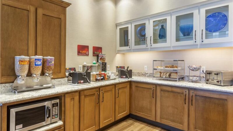 Best Western Plus A Wayfarer's Inn and Suites - Kingman, AZ