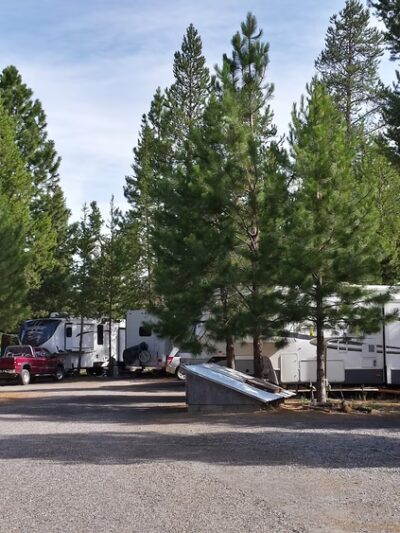 Hidden Pines RV Park - La Pine, OR