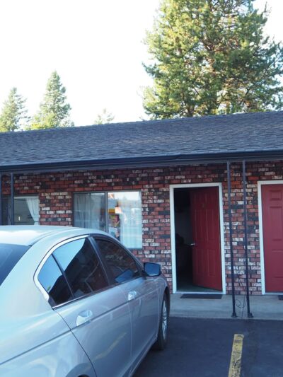 Highlander Motel & RV Park - La Pine, OR