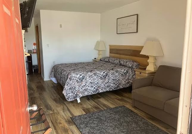 Highlander Motel & RV Park - La Pine, OR