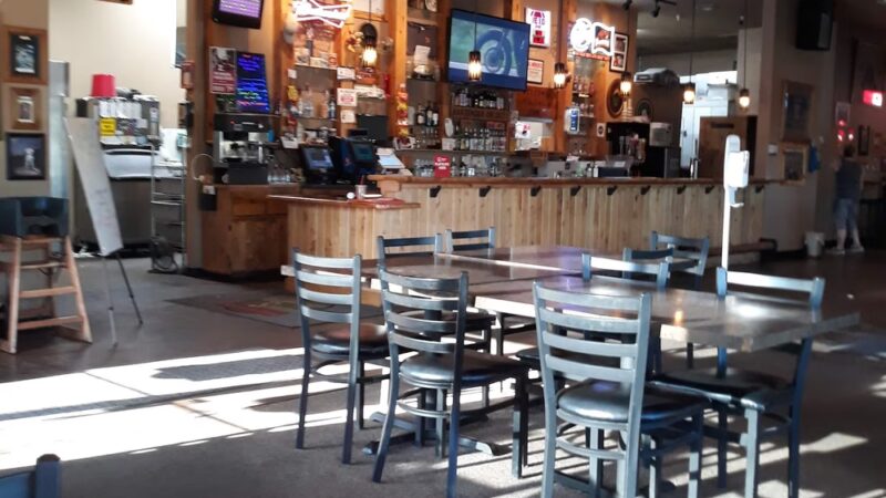 Wickiup Station Sports Pub - La Pine, OR