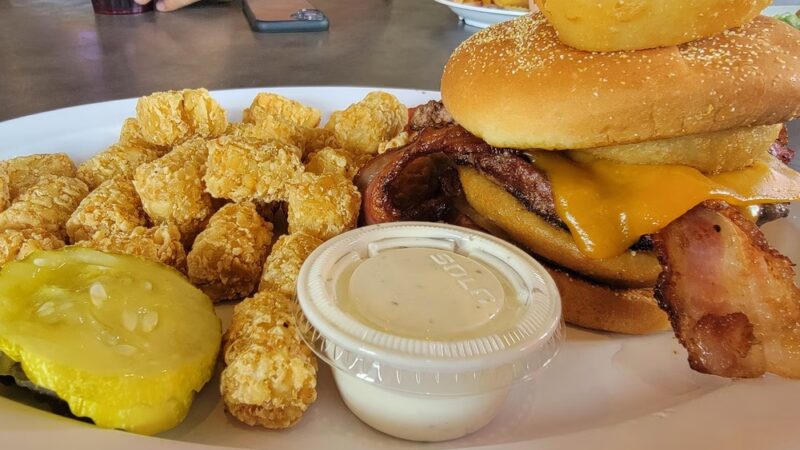 Wickiup Station Sports Pub - La Pine, OR