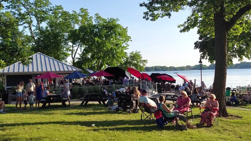 Breezewald Park - Lake Zurich, IL