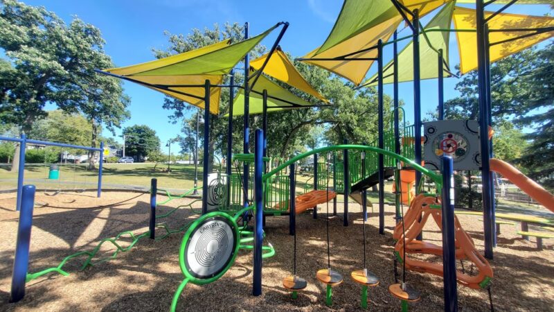 Breezewald Park - Lake Zurich, IL