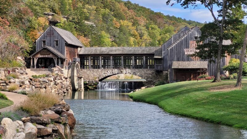 Dogwood Canyon Nature Park - Lampe, MO