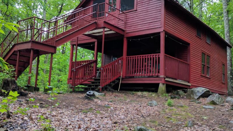Upper Goose Pond Cabin - Lee, MA